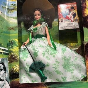 Gone with the Wind Scarlett O’Hara in Green and White Dress